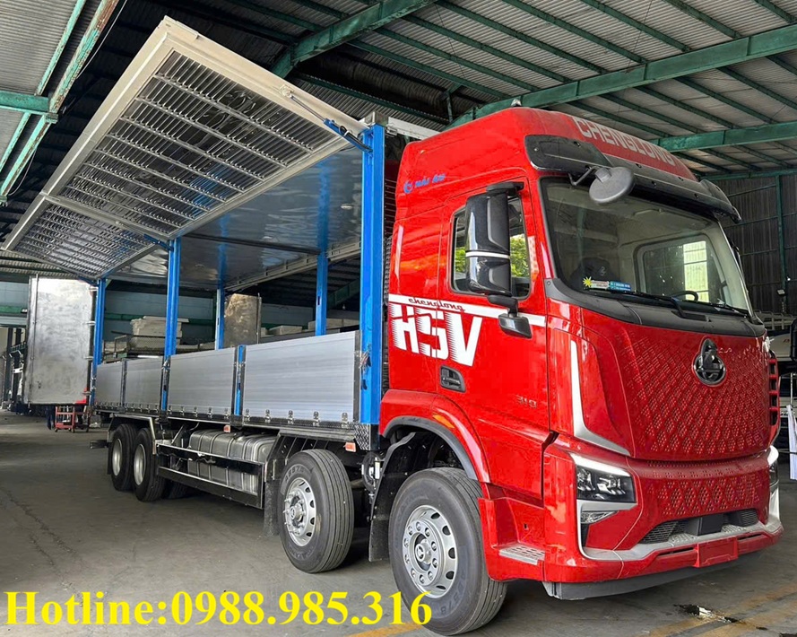 Xe 4 chân tải thùng kín cánh dơi 